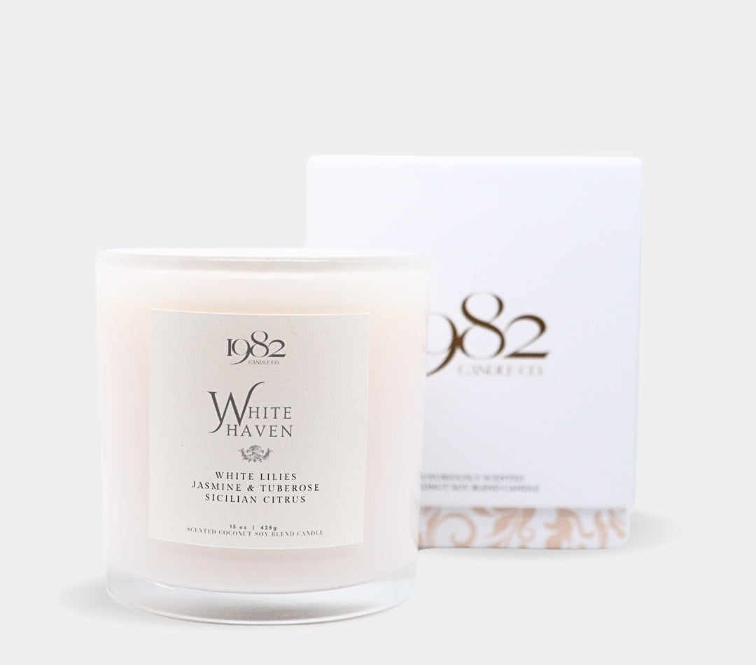 White Haven (15oz Double Wick) - Notes: White Lily Petals, Aloe, Green Leaves & Bergamot